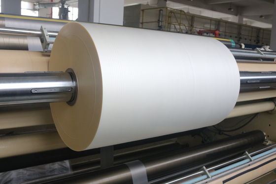 1 inch Paper Core Thermal Lamination Film met meer dan 42 dynes Corona behandeling en transparante transparantie